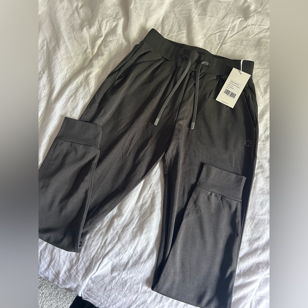 Cozy Earth Charcoal Grey loungewear set - Picture 5 of 8
